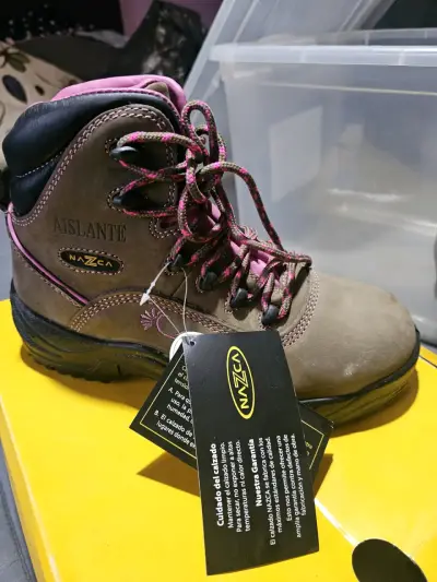 Calzado de seguridad café y rosado - miniatura 4