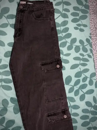 Pantalones cargo negros - miniatura 6
