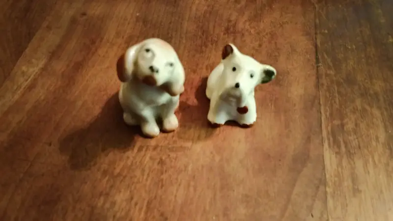 Perritos de Porcelana Vintagede Lota - 1