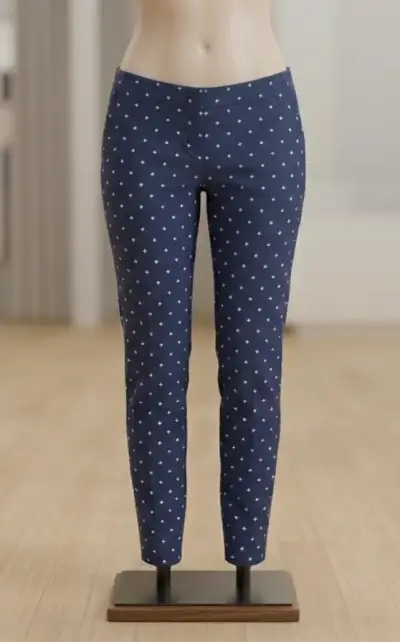 Pantalones azul con patron de rombo - miniatura 1