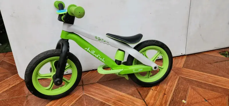Bicicleta equulibrio verde ChillaFish