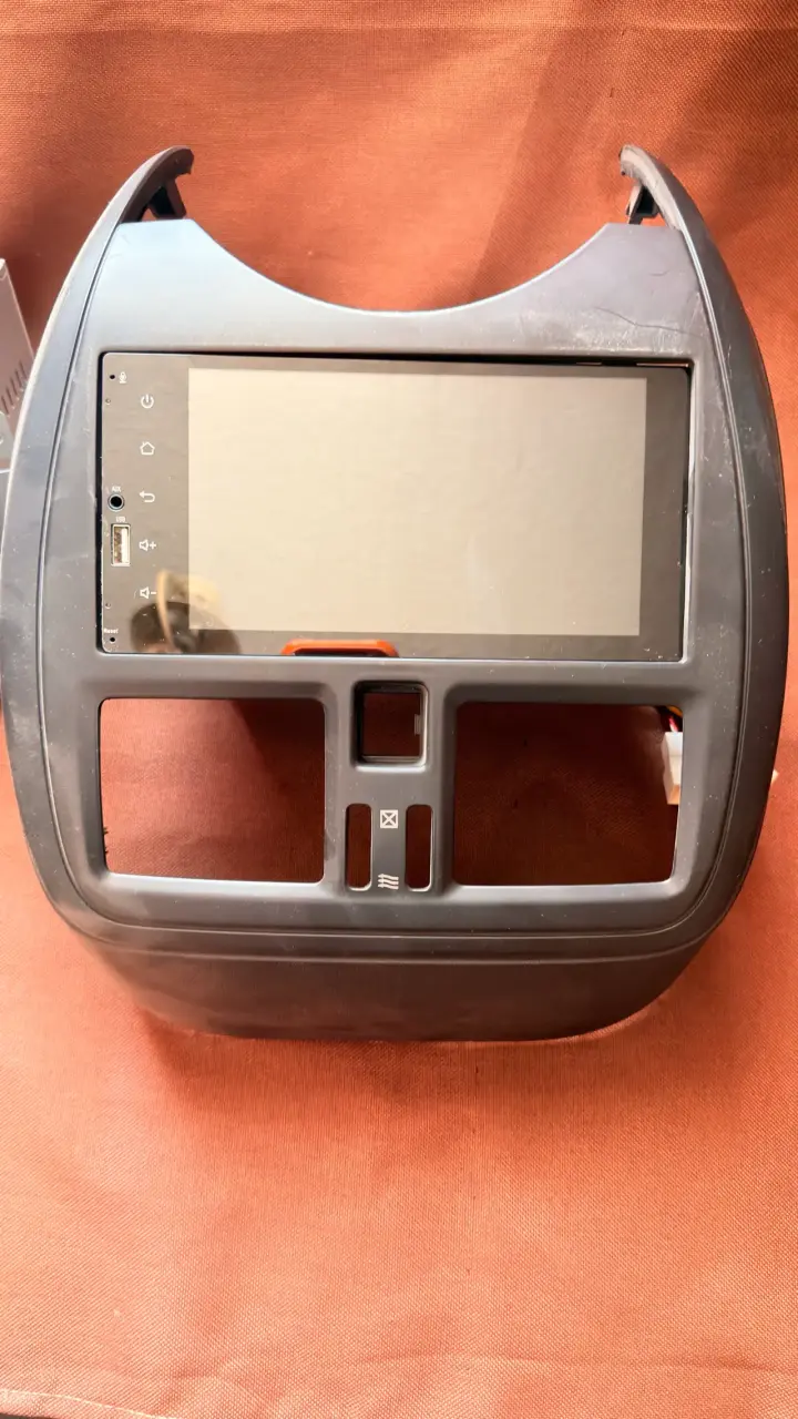 Parlantes y radio  de auto - 2