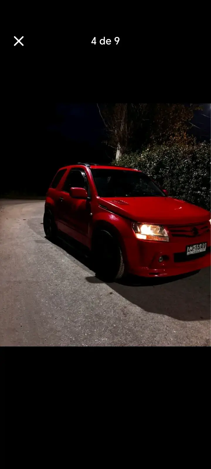 Vehículo SUV rojo en venta - 2