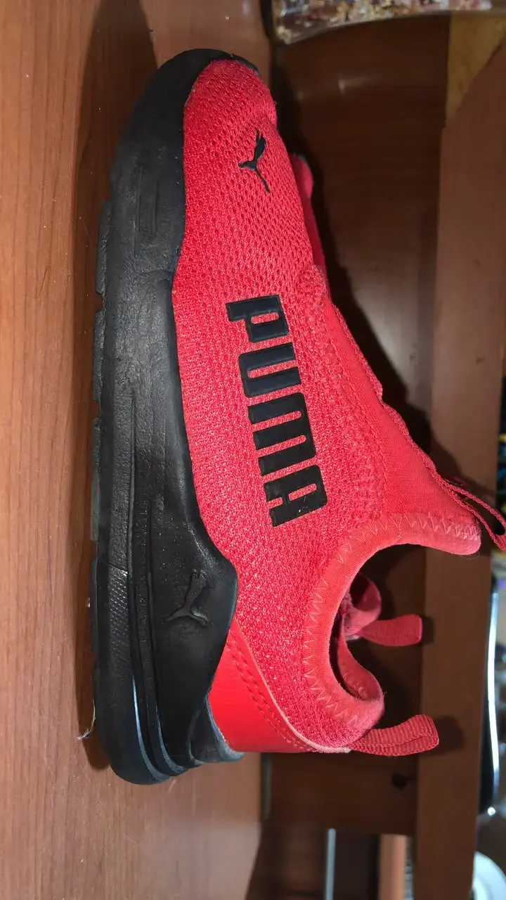 Zapatillas deportivas rojas Puma - 2