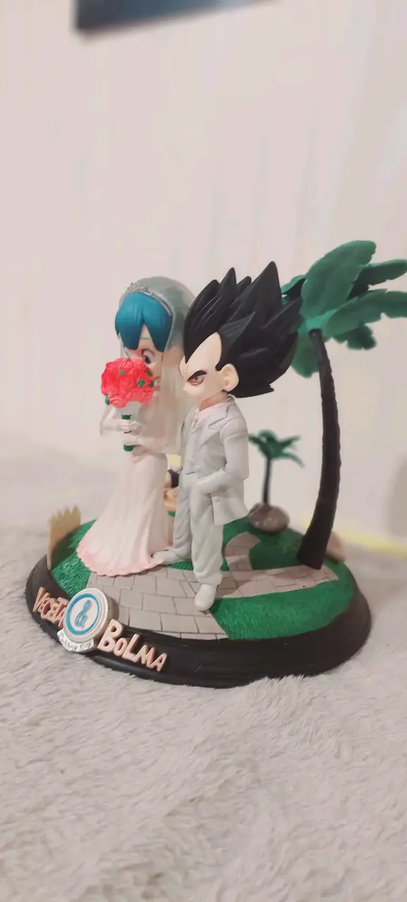 Figura Vegeta y Bulma boda - 2