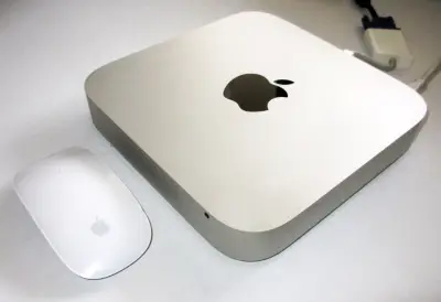 Mac Mini Apple con mouse - miniatura 2