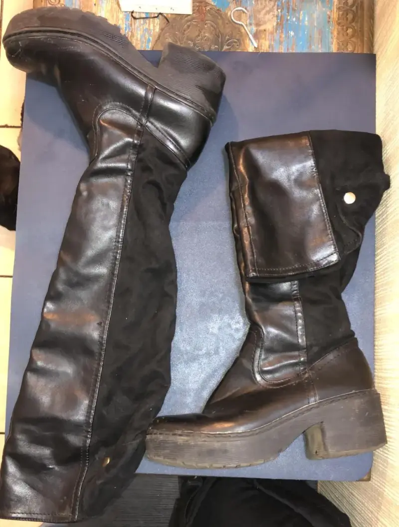 Botas negras de cuero altas - 1