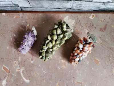 Decoración de racimos de piedras - miniatura 1