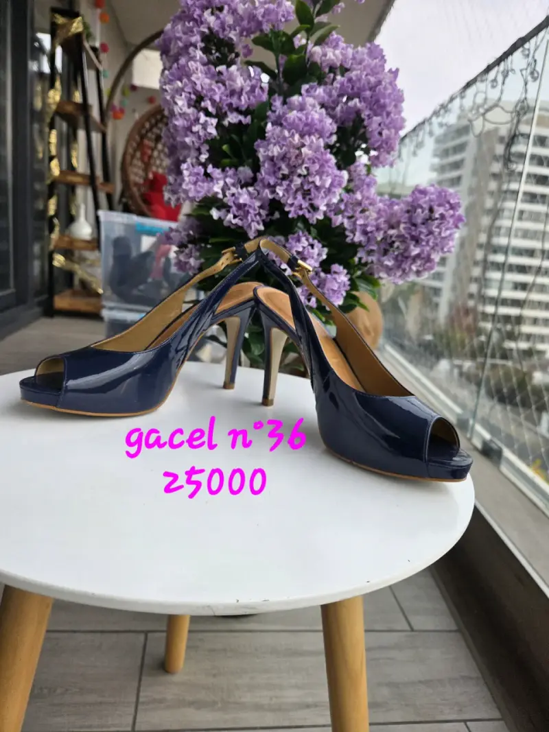 Zapatos negros de taco cuña - 5