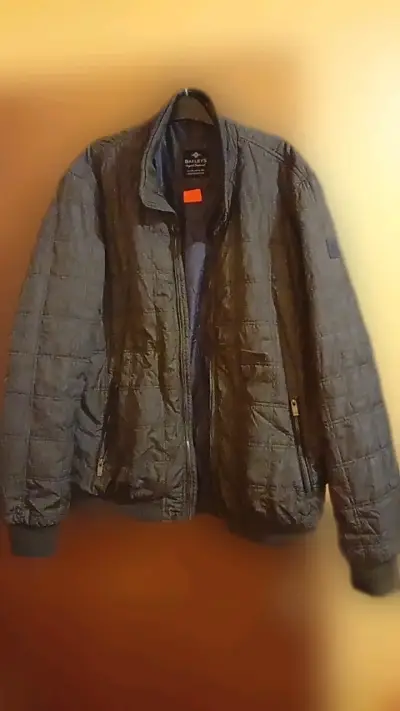 Chaqueta gris acolchada - miniatura 2