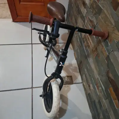 Bicicleta de balance infantil - miniatura 1