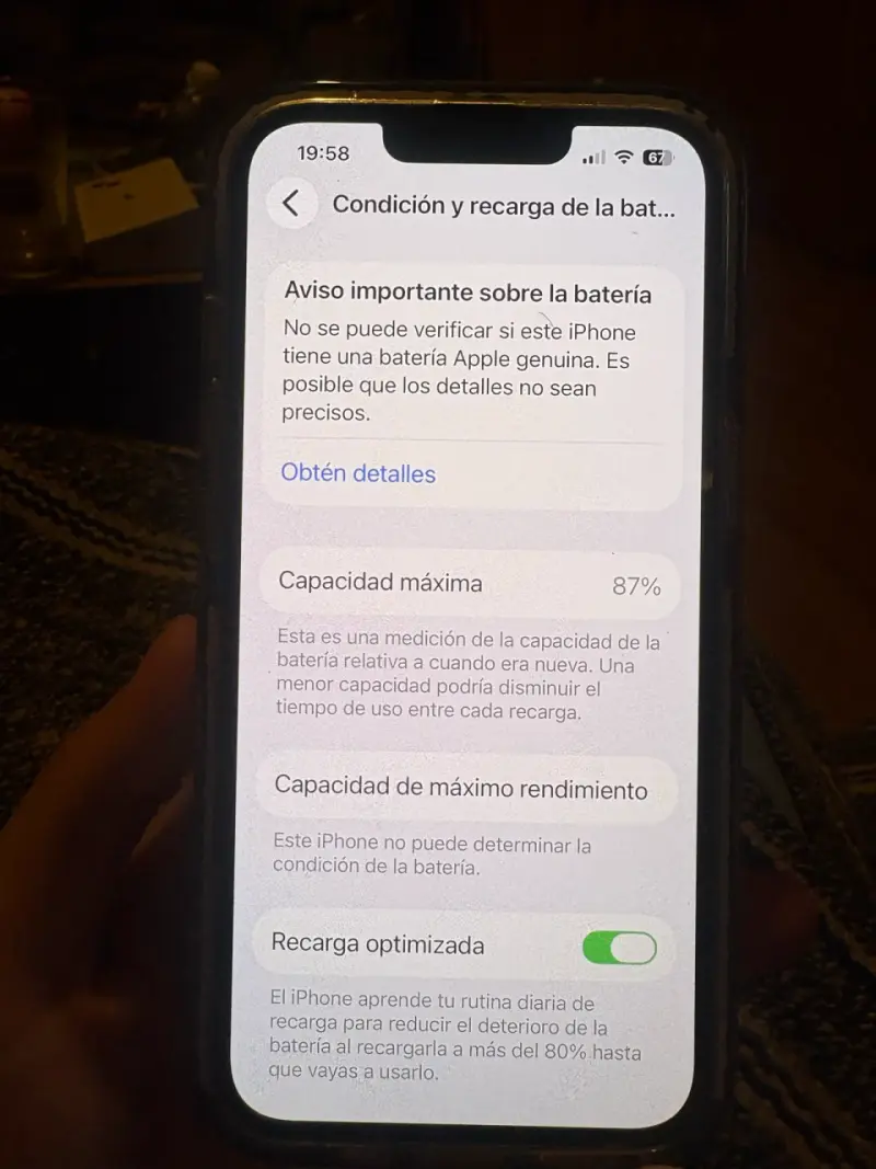 iPhone 13 con caja y accesorios - 2