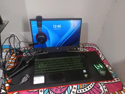 Lote Ps4 pro 1tb, notebook gamer y tablet Lenovo - miniatura 2