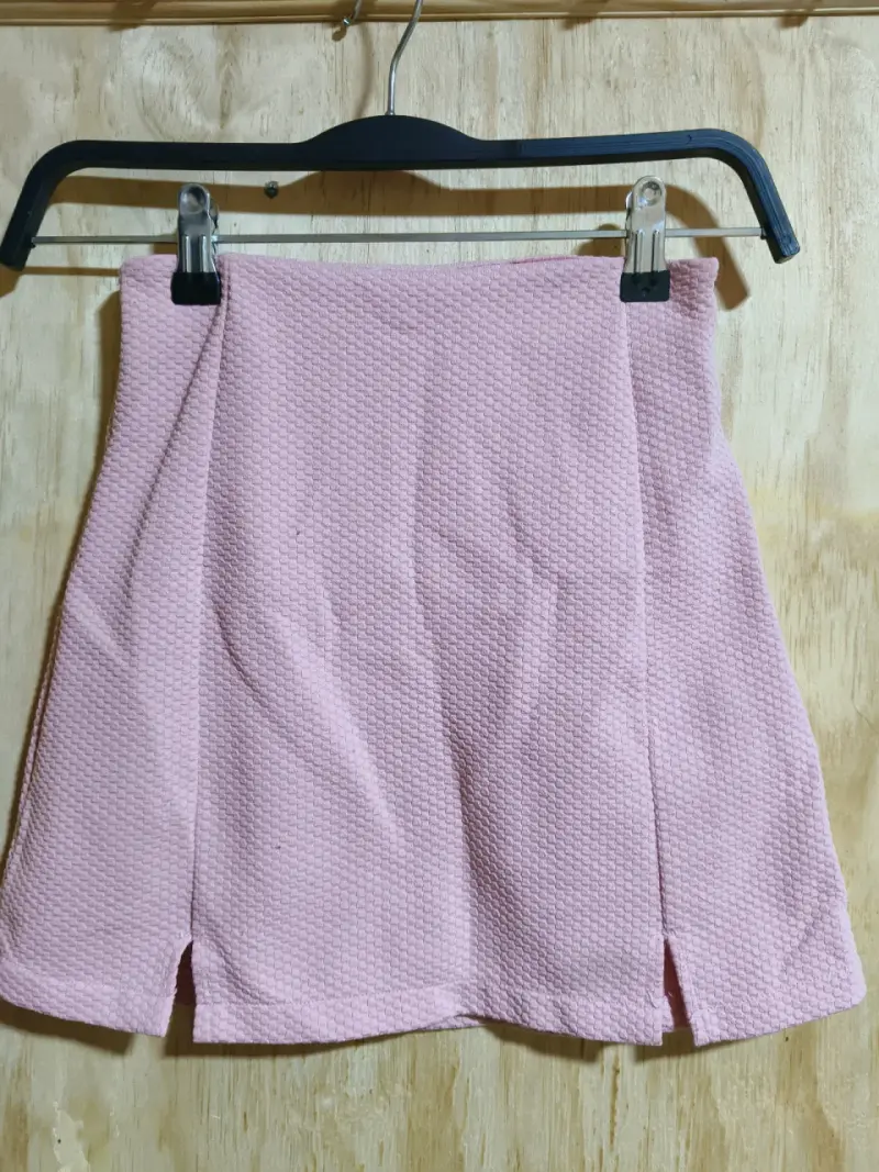 Falda corta rosada - 1