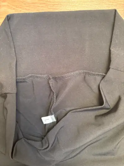 Pantalones negros anchos L - miniatura 3