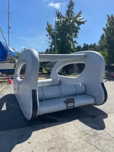 Barco inflable grande - miniatura 3