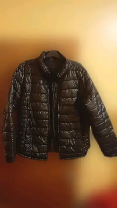 Chaqueta acolchada negra - miniatura 2