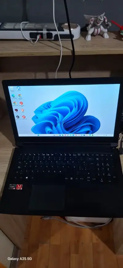 💻 Notebook Acer Ryzen 5 – Excelente estado - miniatura 1