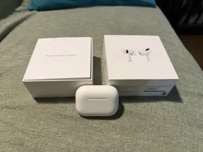 Airpods Pro (1° Gen.) - miniatura 1