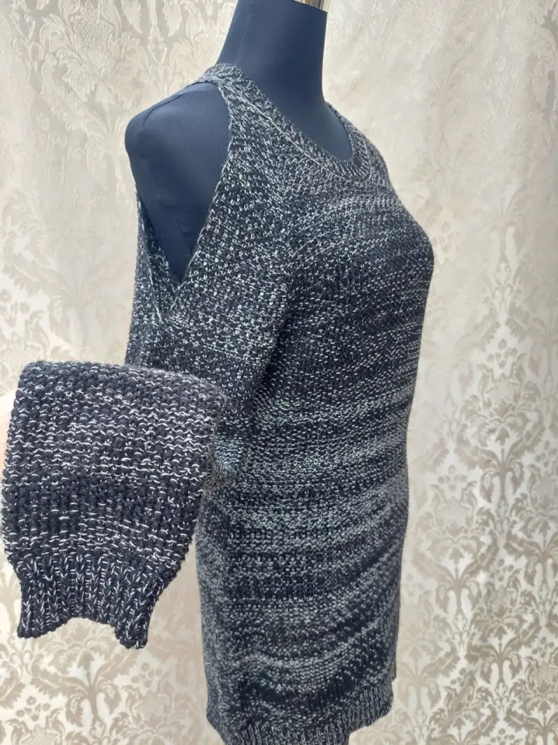 Sweater gris de punto largo - 4