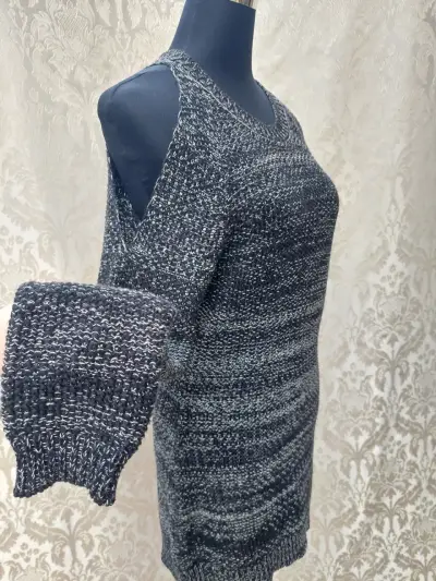 Sweater gris de punto largo - miniatura 4