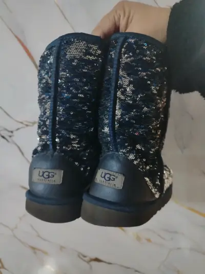 Botas UGG con lentejuelas azul - miniatura 1