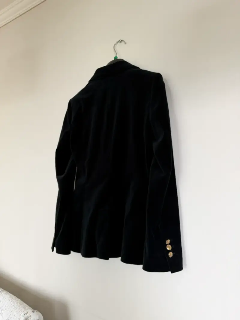 Blazer negro de terciopelo - 4