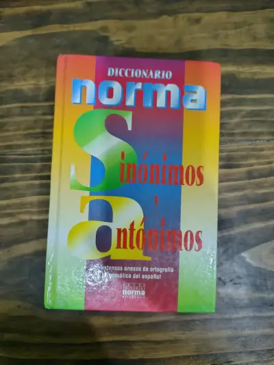 Diccionario de sinónimos y antónimos - miniatura 1