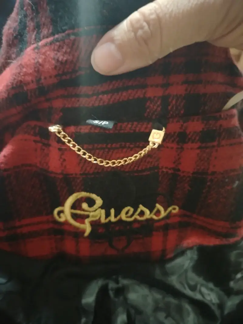 Chaqueta Guess roja a cuadros - 1