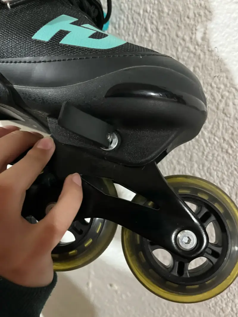 Patines en línea negros y turquesa - 5