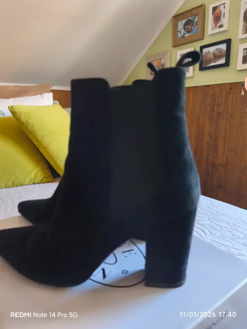 Botines negros de gamuza Marca Steve Madden - 2