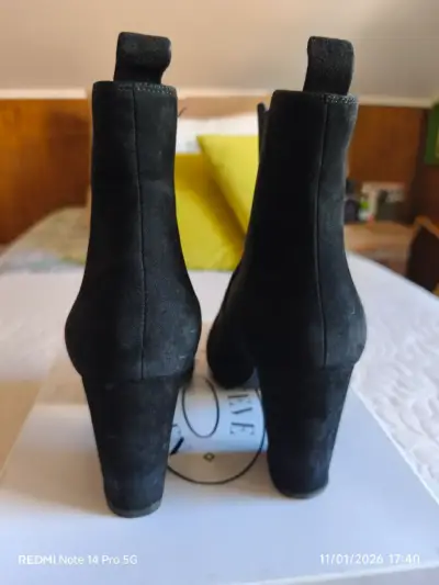 Botines negros de gamuza Marca Steve Madden - miniatura 3