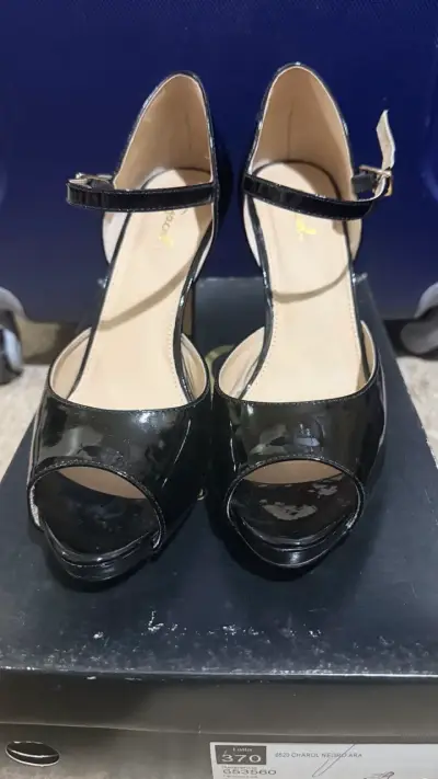 Zapatos charol negro talla 37 - miniatura 2