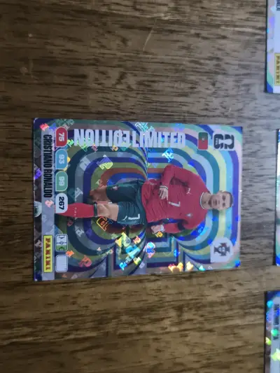 Cartas coleccionables holográficas fútbol - miniatura 2