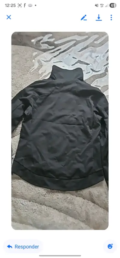 Chaqueta negra deportiva - miniatura 2