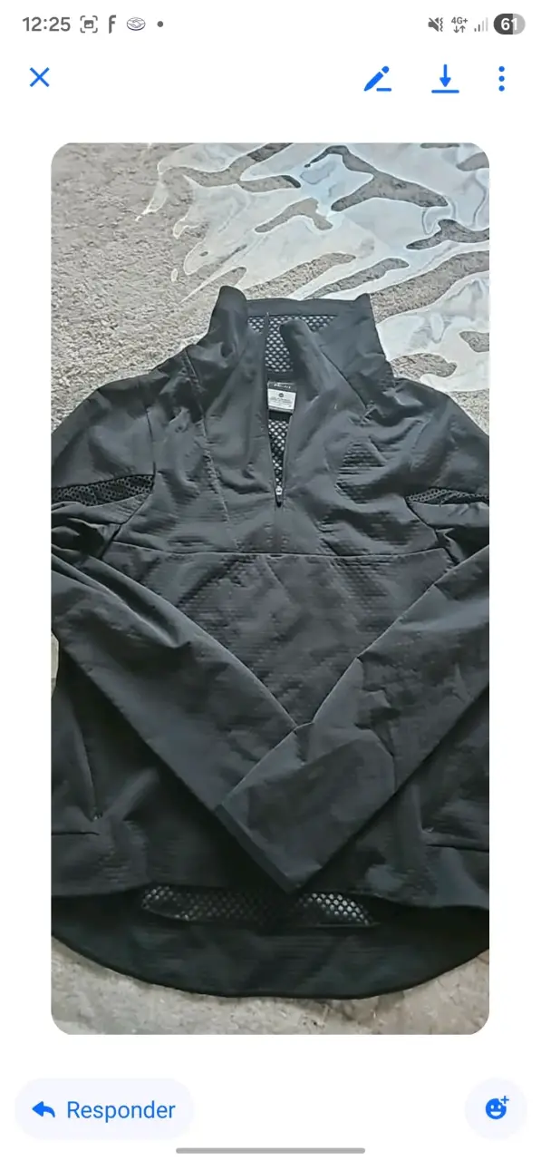 Chaqueta negra deportiva - 3