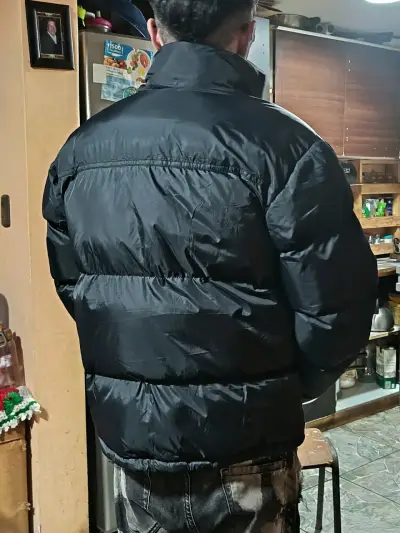 Chaqueta acolchada negra hombre - miniatura 1