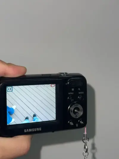 Cámara digital Samsung ES80 rosada - miniatura 4