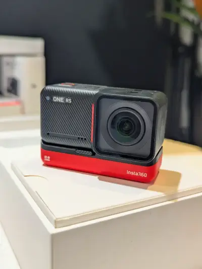 Cámara Insta360 ONE RS 4k EDITION - miniatura 1