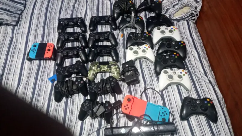 Lote de controles de videojuegos repuestos