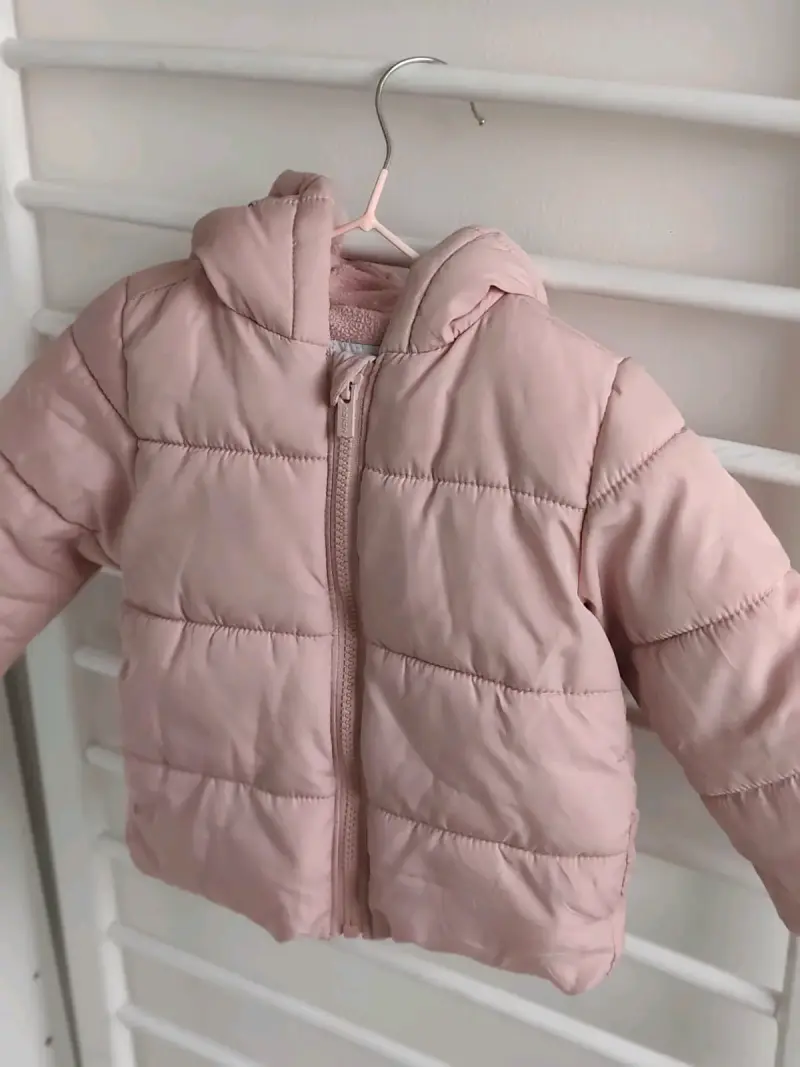 Chaqueta rosada para bebé - 1