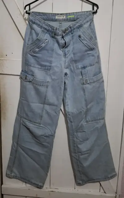Jeans cargo celeste - miniatura 1
