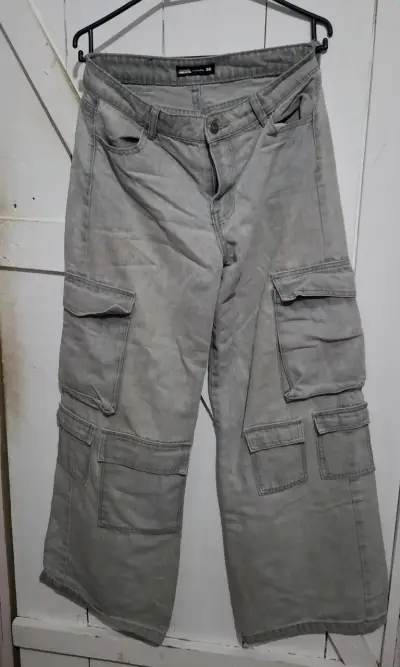 Pantalones cargo grises - miniatura 1