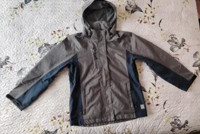 Polerón gris con cierre - miniatura 2