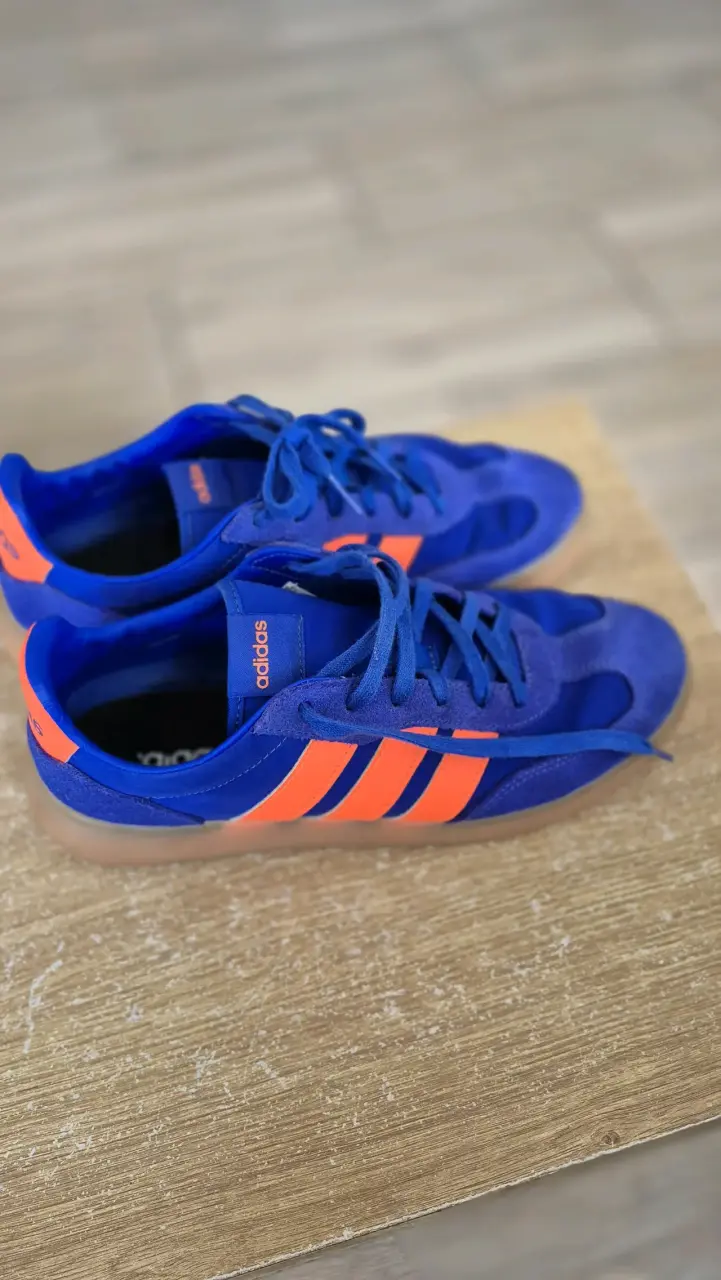 Zapatillas deportivas azul y naranja - 2