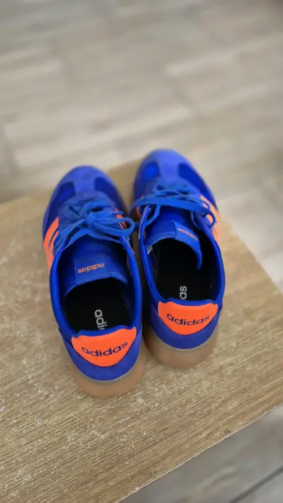 Zapatillas deportivas azul y naranja - miniatura 4