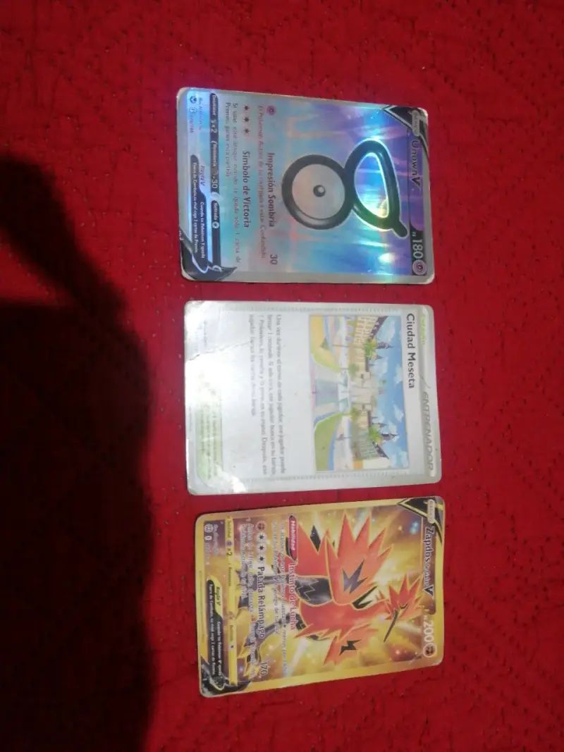 Set de Cartas Pokémon Variadas - 2