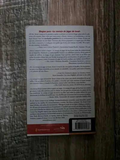 Libro 'La ventaja de jugar de local' - miniatura 2