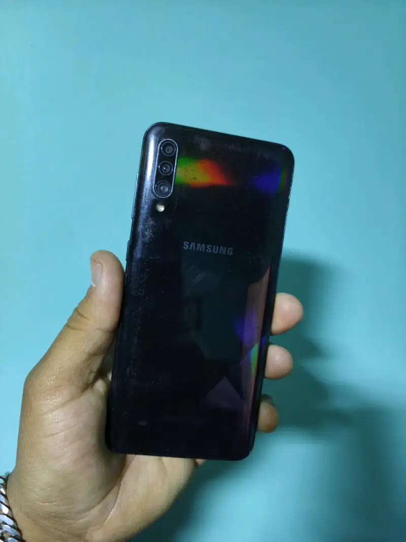 Celular Samsung A30s - 1