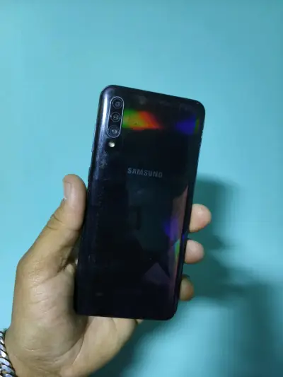 Celular Samsung A30s - miniatura 1